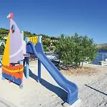 Apartman 3 Bedroom In Marina