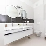 Apartman 3 Bedroom In *