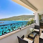 3 Bedroom In * Marina